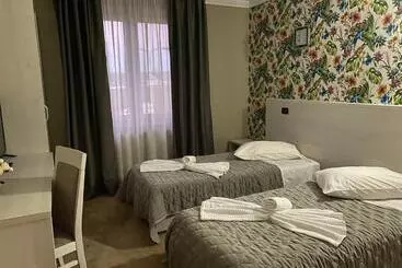 Hotel Grand Master