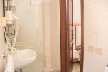 فندق Al Paradise