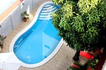 Hotel Jose Antonios Inn