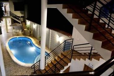 Otel Jose Antonios Inn