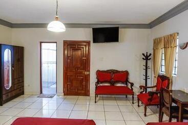 تختخواب و صبحانه Hostal El Remanso