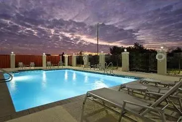 Hotelli Holiday Inn Express & Suites   Brookshire   Katy Freeway, An Ihg