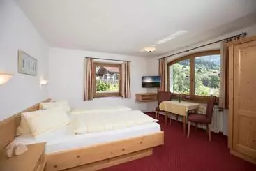 Hotel Pension Winklerkreuz