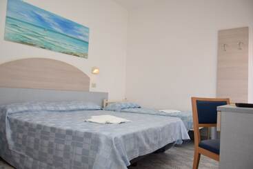 Отель Petite Fleur