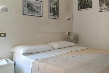 בית מלון כפרי Simon