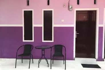 ペンション Homestay Sukses Tambora