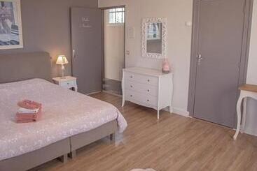 مبيت وإفطار Chambres & Tables D'hôtes Le Pech Grand