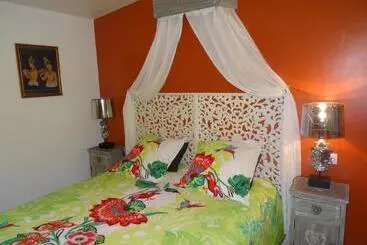 Nocleg ze śniadaniem La Fontenelle Chambres D'hôtes