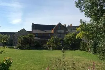هتل Domaine De La Barbinais