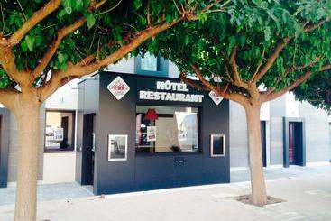 בית מלון כפרי Le Quarré Hôtel Bistrot