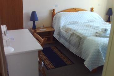 Lenard Charles Bed & Breakfast