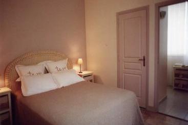 Bed and Breakfast Chambres D'hotes La Raspeliere