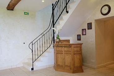 Aamiaismajoitus (B&B) La Grange De Boulaines