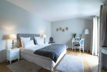 تختخواب و صبحانه La Maison De Marc