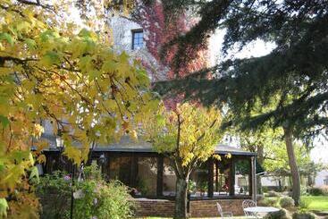 مبيت وإفطار Le Relais De La Tour