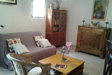 Aamiaismajoitus (B&B) L Oustal D Adele Proche Canal Du Midi Et Moissac