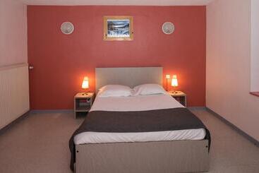 בית מלון כפרי Domaine Du Haut Des Bluches