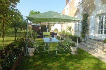 Bed and Breakfast Le Val Du Chapelain