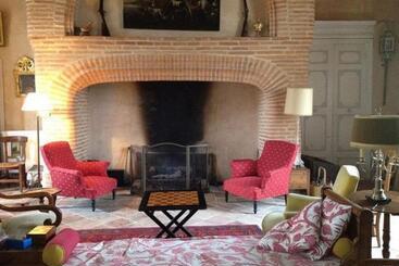 住宿加早餐 Chateau De Thegra