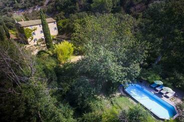 ベッドアンドブレックファースト Le Moulin Du Rossignol