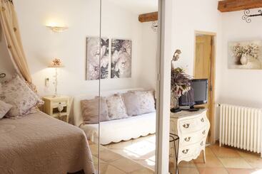 민박 Parfum De Roses