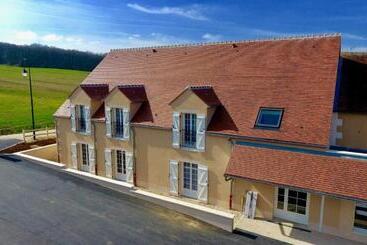 호텔 Logis Hôtel Le Moulin De La Coudre