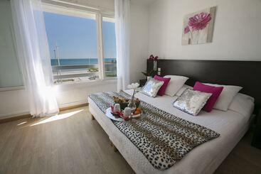 Le Grand Large Bord De Mer Hotel & Appartements