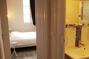 בית מלון כפרי Le Cassini Hôtel Restaurant