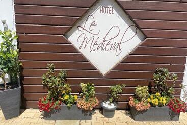 Hotel Le Medieval