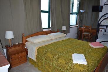 Отель B&b Il Giardino Segreto