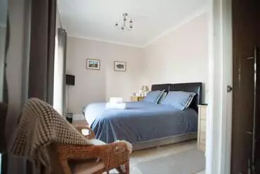 Bed and Breakfast Ballas Farm Country Guest House