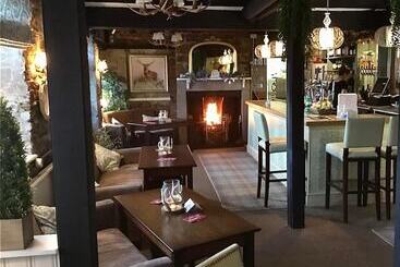 Bed and Breakfast Blenkinsopp Castle Inn