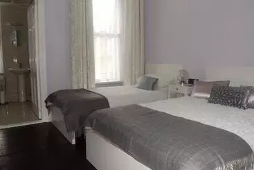 The Dolphin Hotel & Restaurant