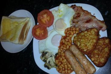 Hotel The Falcon Inn Retreat