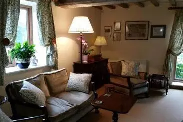 Ty Derw Country House B&b