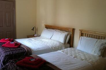 تختخواب و صبحانه The Horseshoe