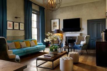 هتل No131 The Promenade