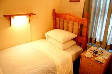 בית מלון כפרי St. George S Lodge