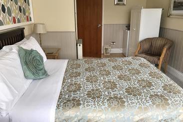Bed and Breakfast Acorn Guest House In Hull