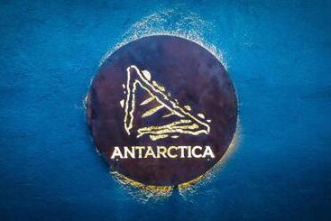 Antarctica Hostel