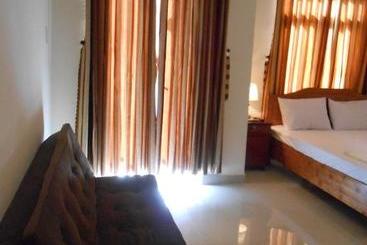 Hotel Con Son Island