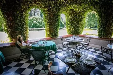 Hotel Estancia Villa Maria