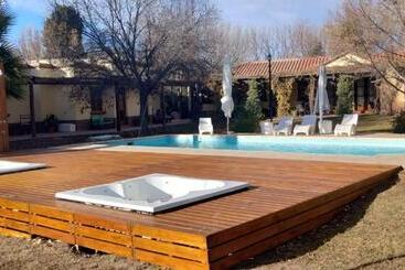 Hotel Pilgrim S Rest   Descanso Del Peregrino