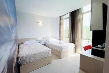 Kozi Hotel Danga Bay