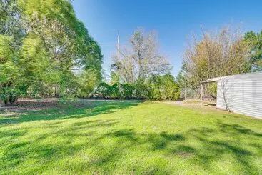 Mökkimajoitus Spring Hill Home   3 Mi To Weeki Wachee Springs!