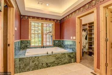 بيت ريفى Chippewa View Lodge