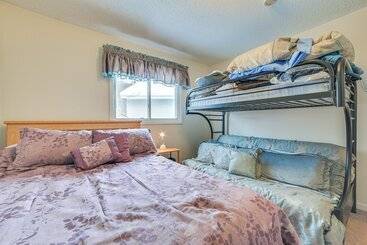 קוטג'' Secluded Mancelona Home W/ Gas Grill!