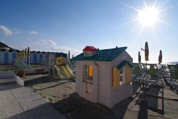 فندق Albergo Madri Pie