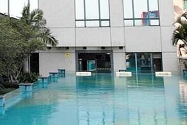 בית מלון כפרי Oriental Glory