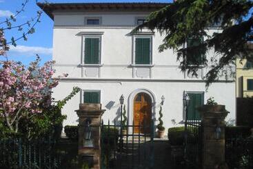 فندق Villa Della Certosa